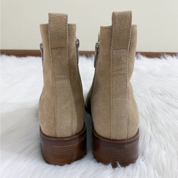 3.1 Phillip Lim Tan Suede Chelsea Boots Women's Size EU 38.5 Side Zip Almond Toe - Picture 2 of 6